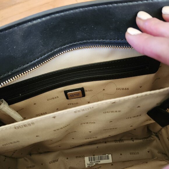 GUESS Shoulder/handbag - Picture 3 of 3